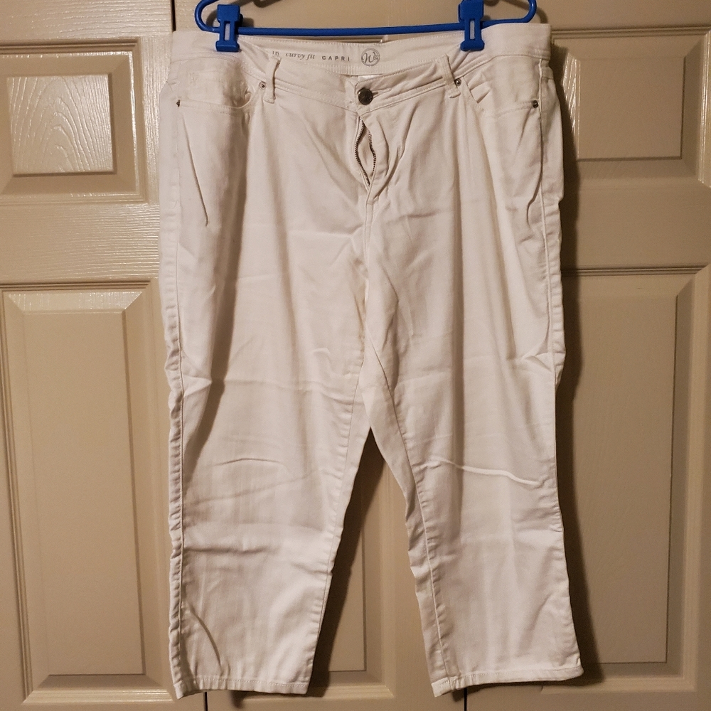 Women's capris